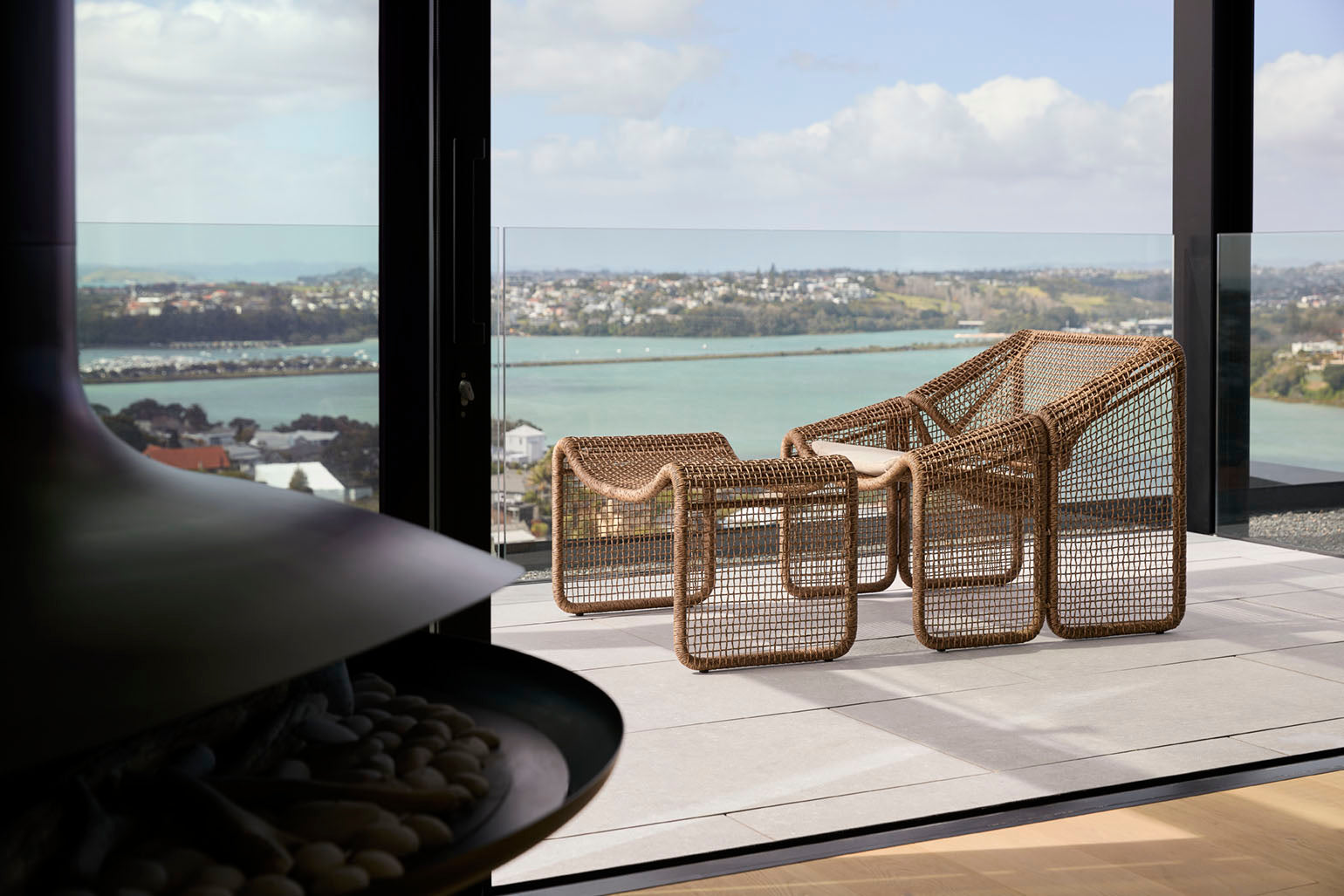 Curated Interiors & Panoramic Views at One Saint Stephens