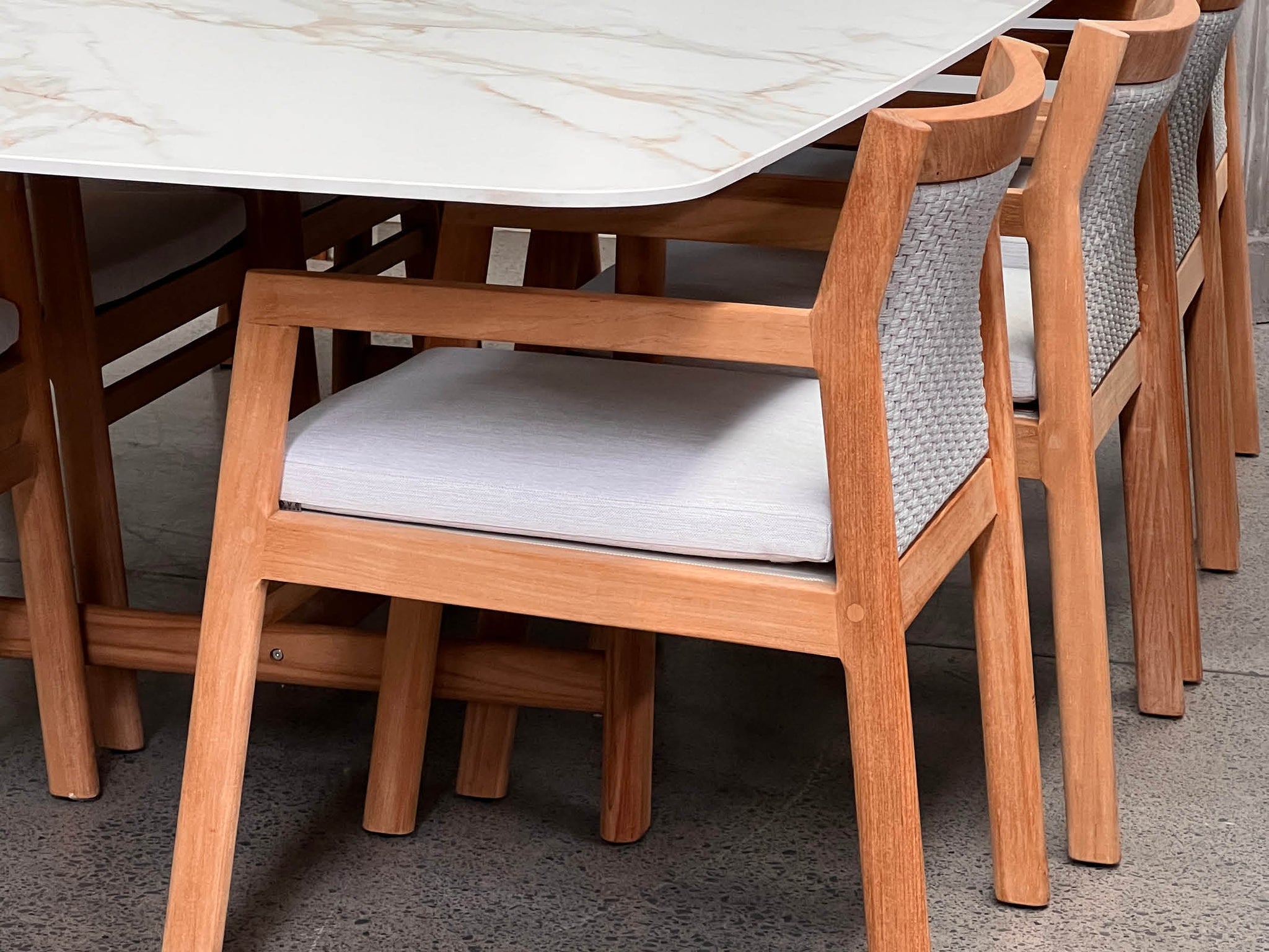 Bight dining chair
