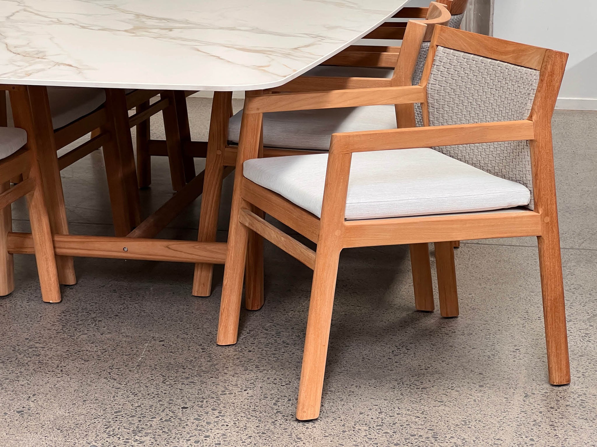 Bight dining chair