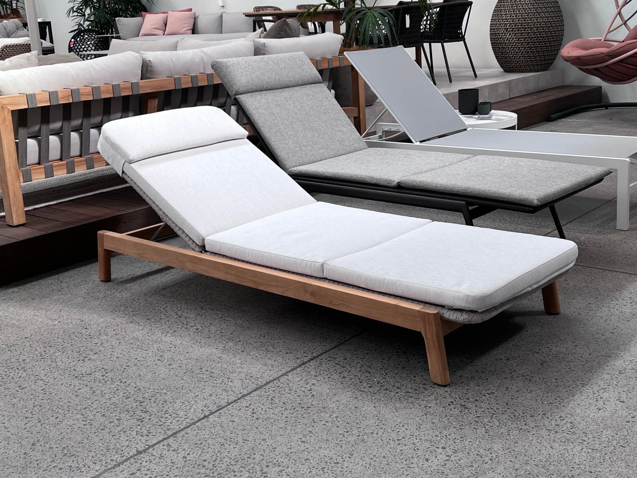 Bight Lounger