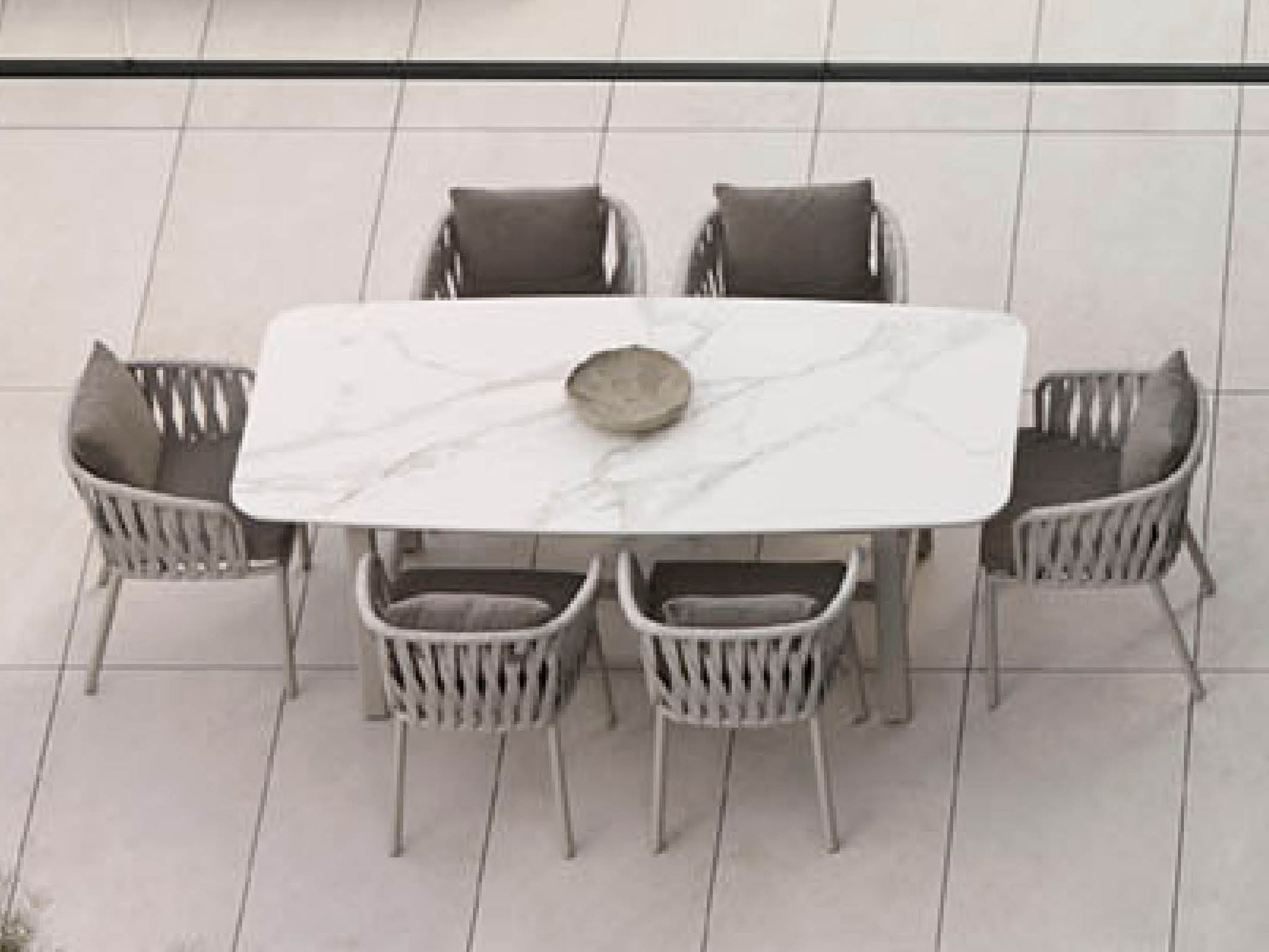 James dining chair