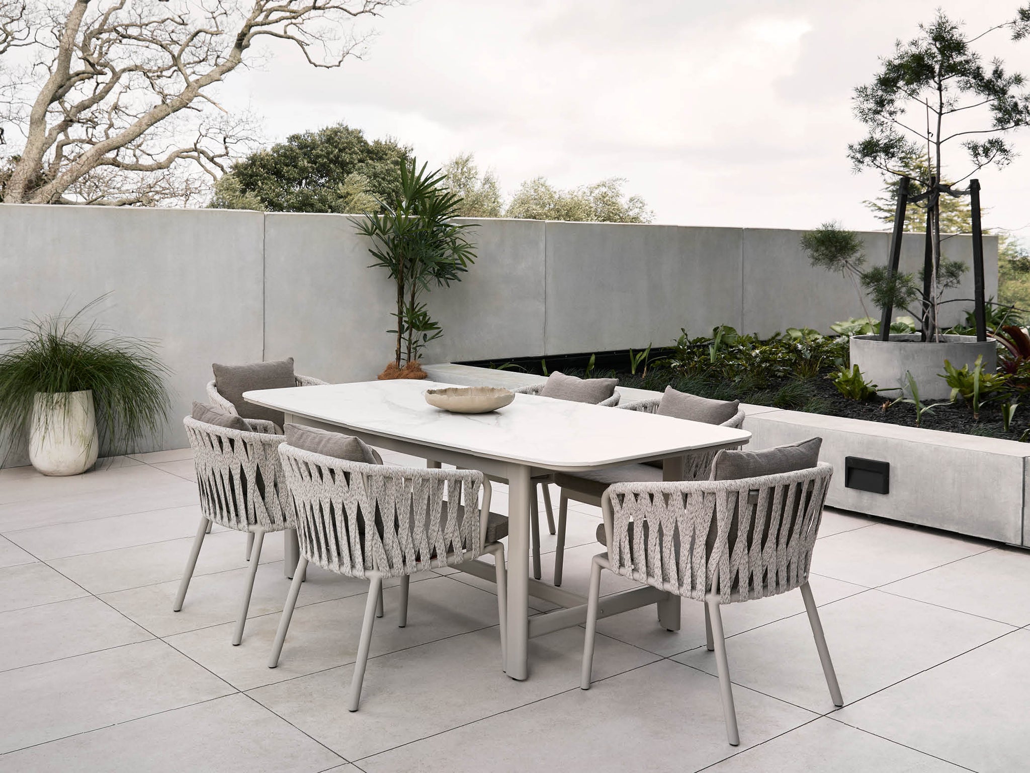 James dining chair