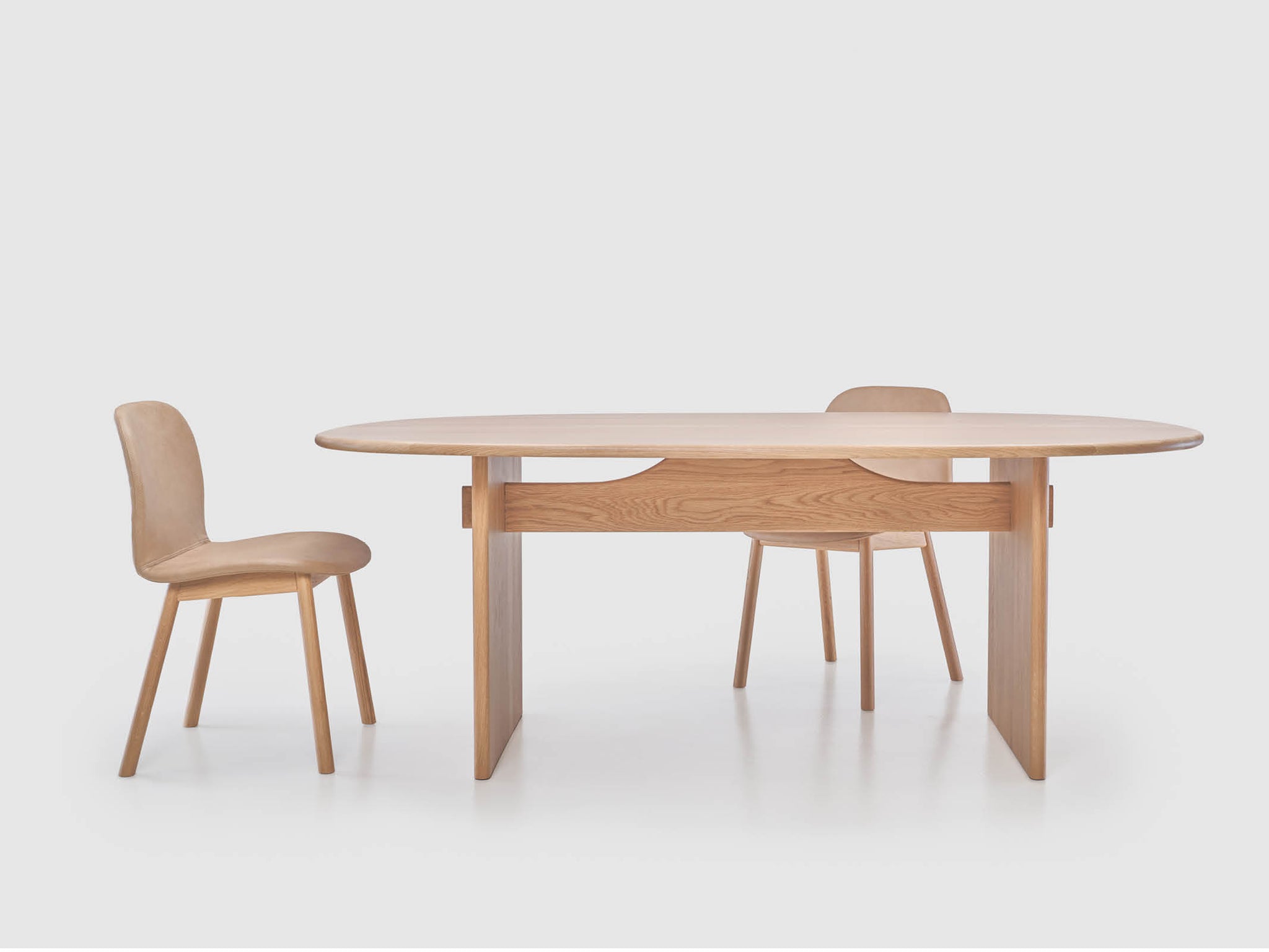 Kelly Dining Table