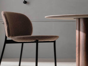Kora oval dining table