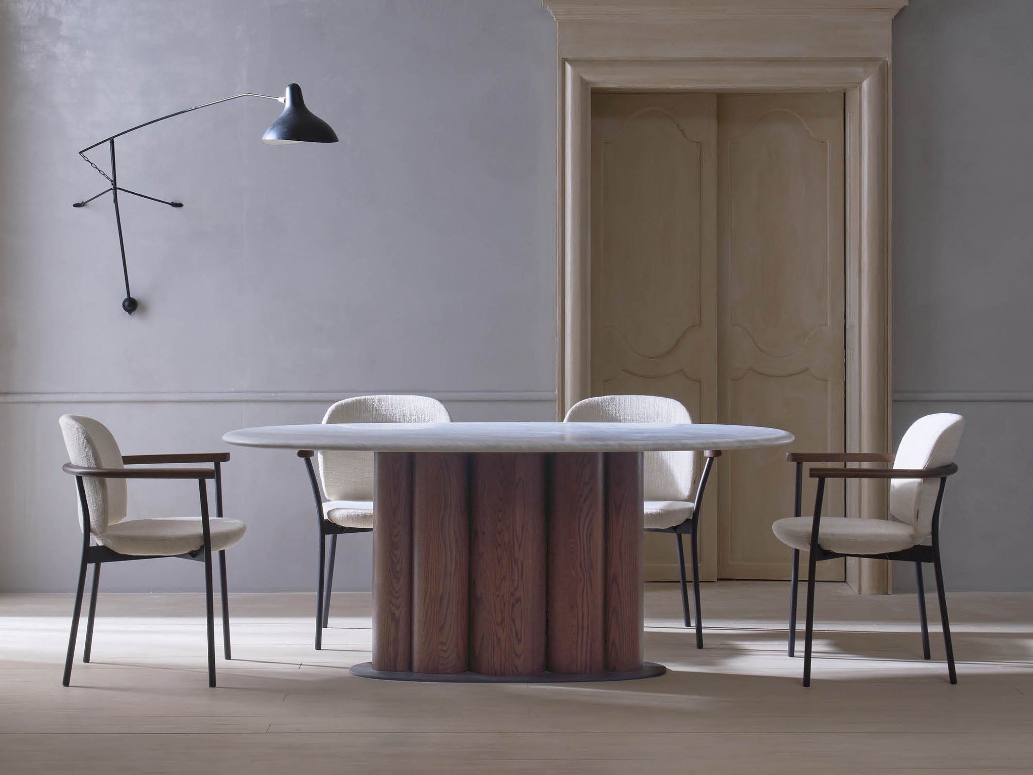 Kora oval dining table
