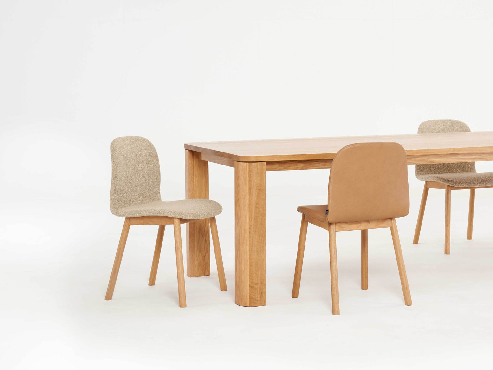 Oli Dining Table