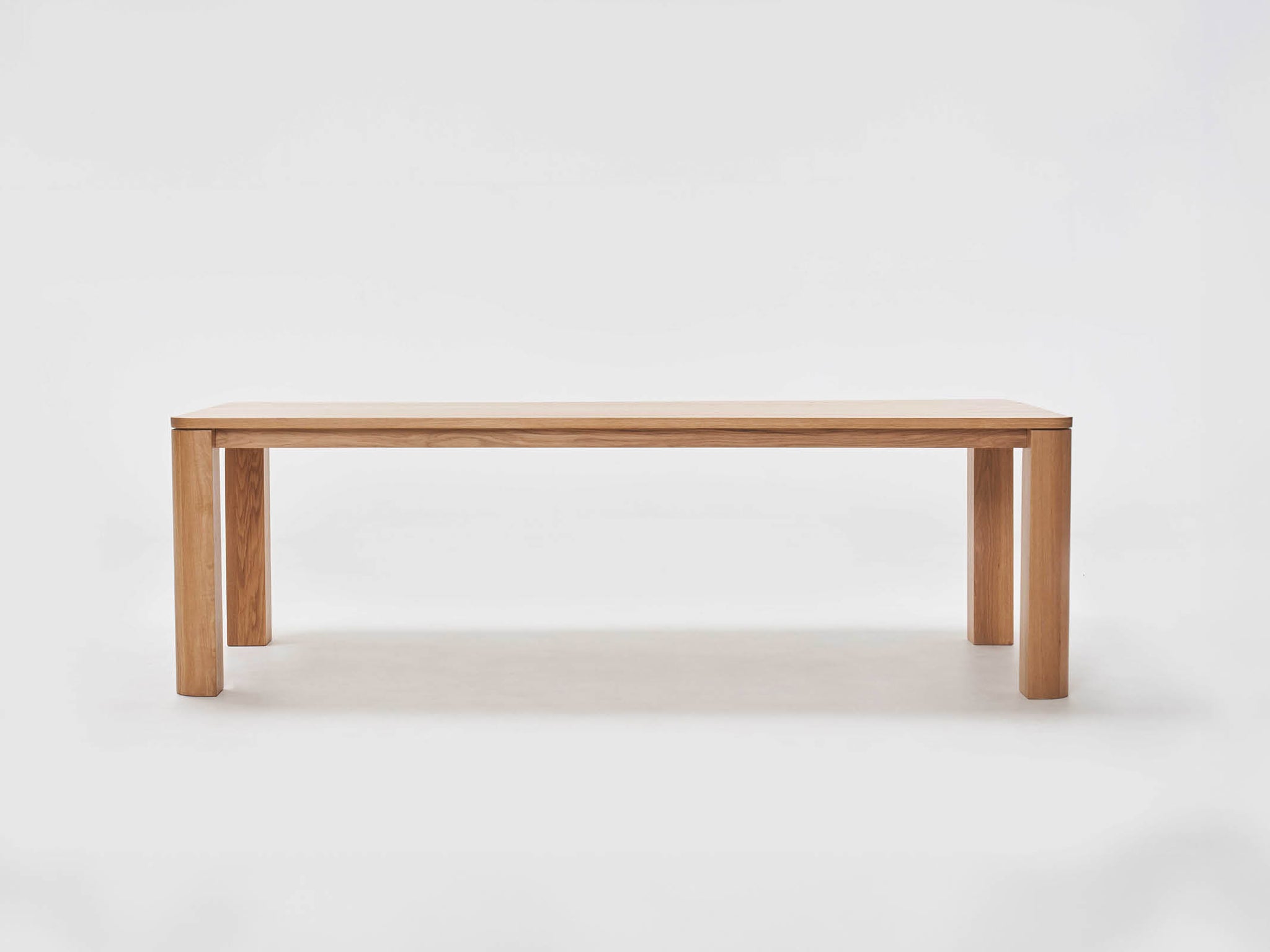 Oli Dining Table