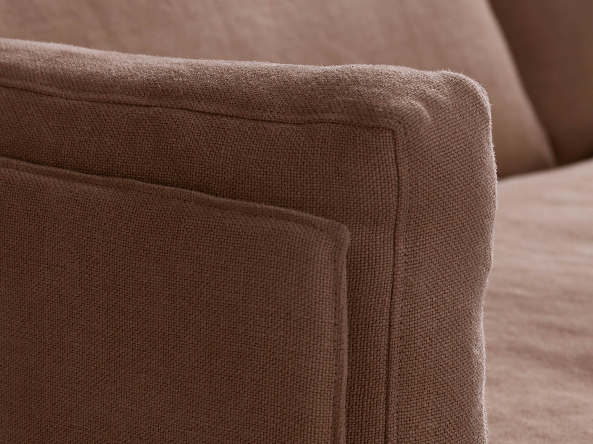Sonder Sofa