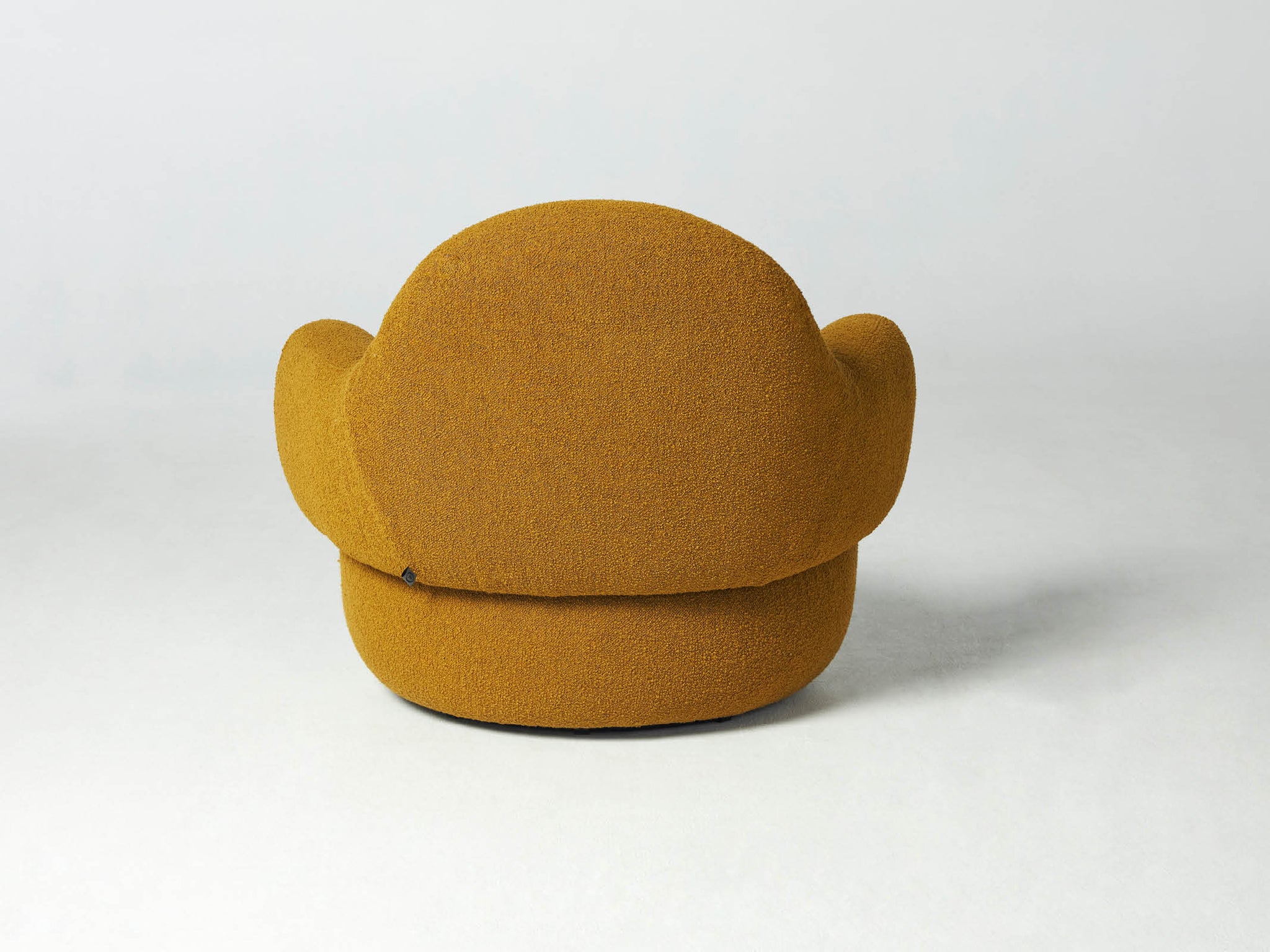 Toad armchair