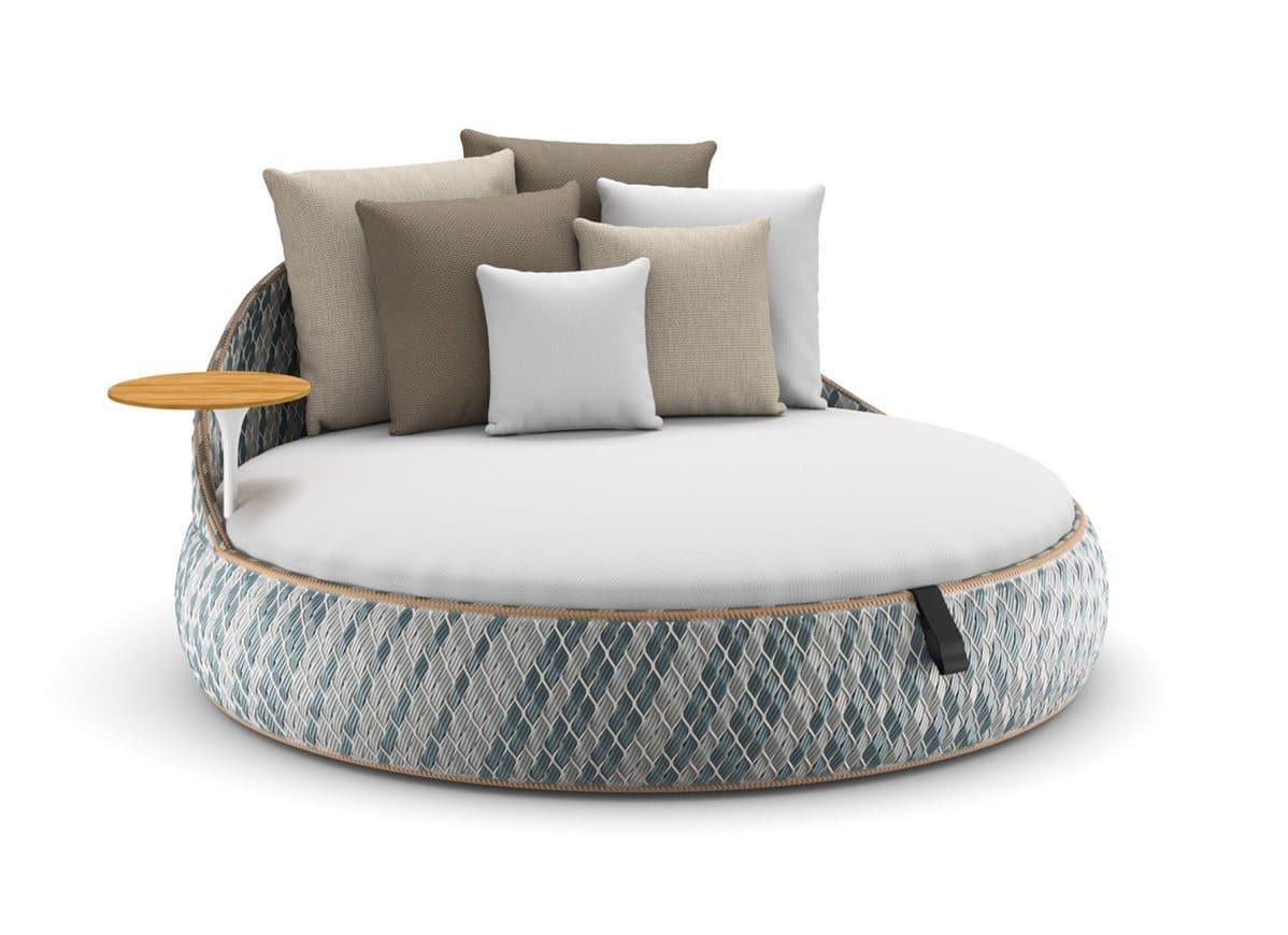 DALA Loveseat