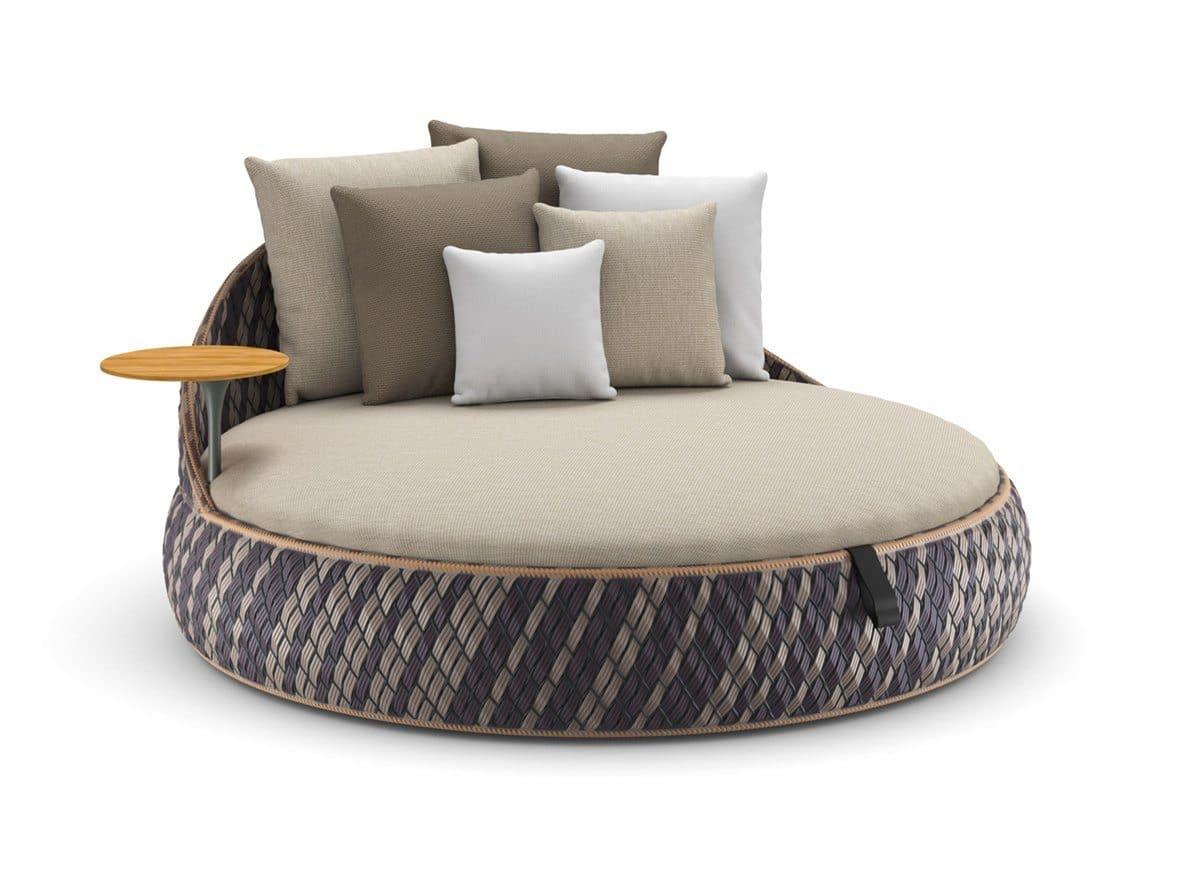 DALA Loveseat