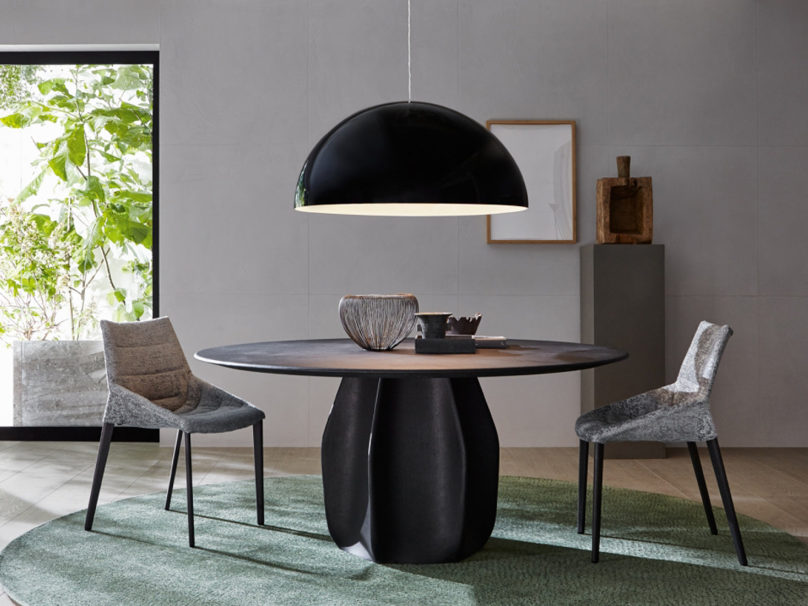 Asterias Dining Table