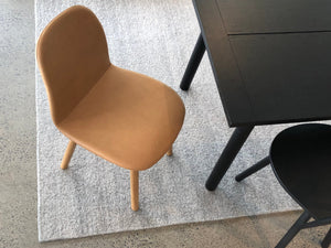 Com 2 dining chair