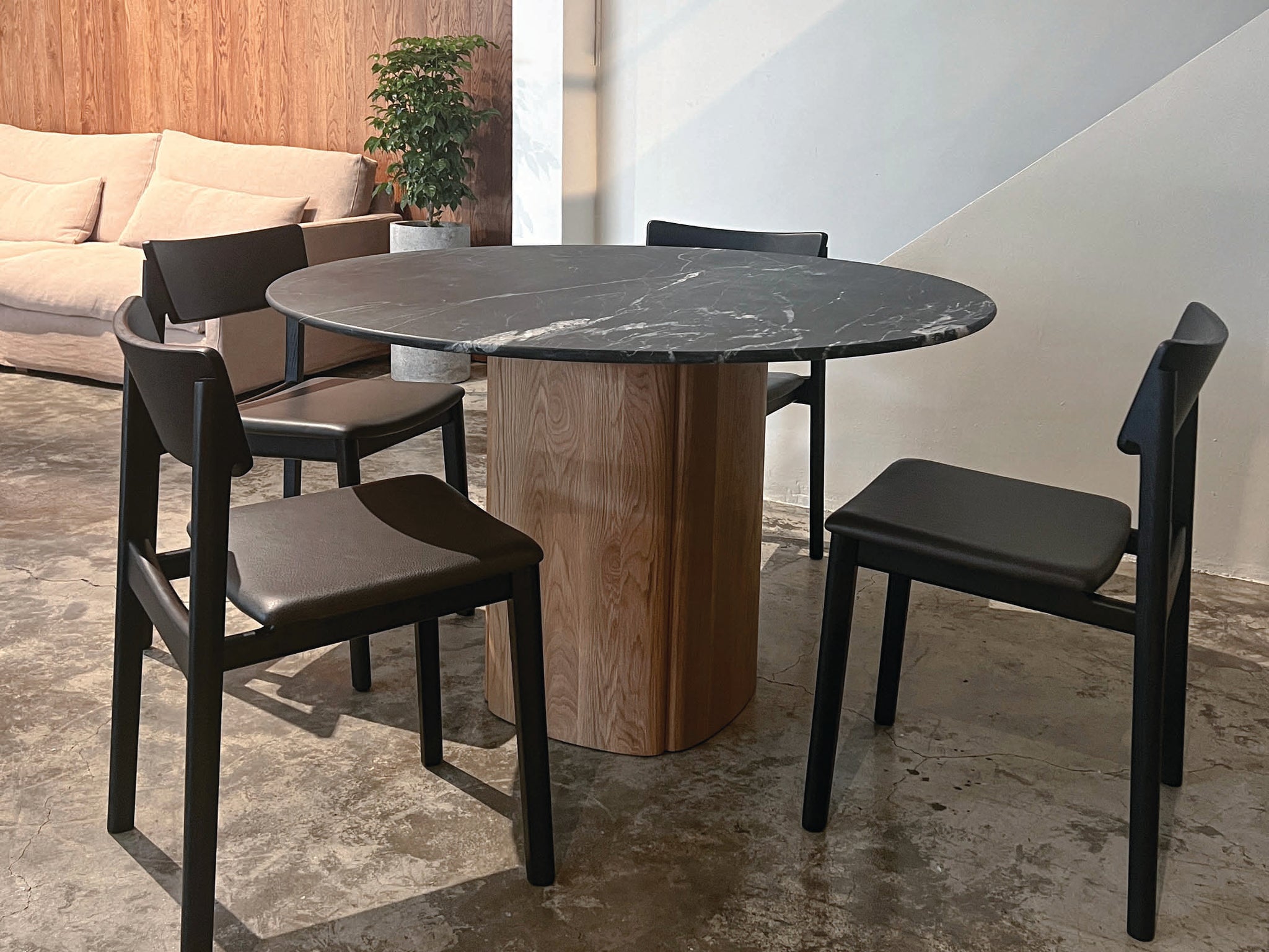 Elegant Round Dining Table New Zealand: Style Meets Function in Modern ...